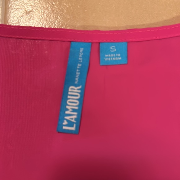 NWT L AMOUR Top - Picture 8 of 12